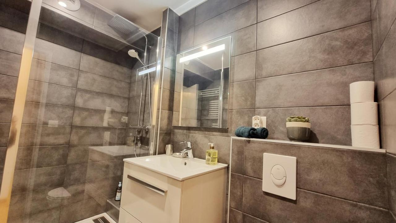 Le Smart - Parking - Terrasse - Wifi - Mulhouse - Relax Bnb Pfastatt Dış mekan fotoğraf
